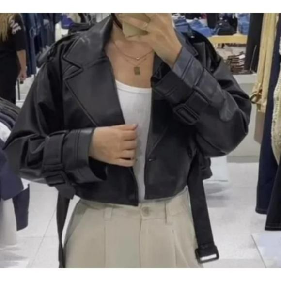 ZARA BLACK OVERSIZED CROPPED FAUX LEATHER TRENCH - Picture 4 of 5